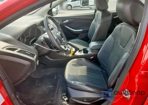 2014 Ford Focus Se из США, поврежденный, VIN 1FADP3K2XEL151016